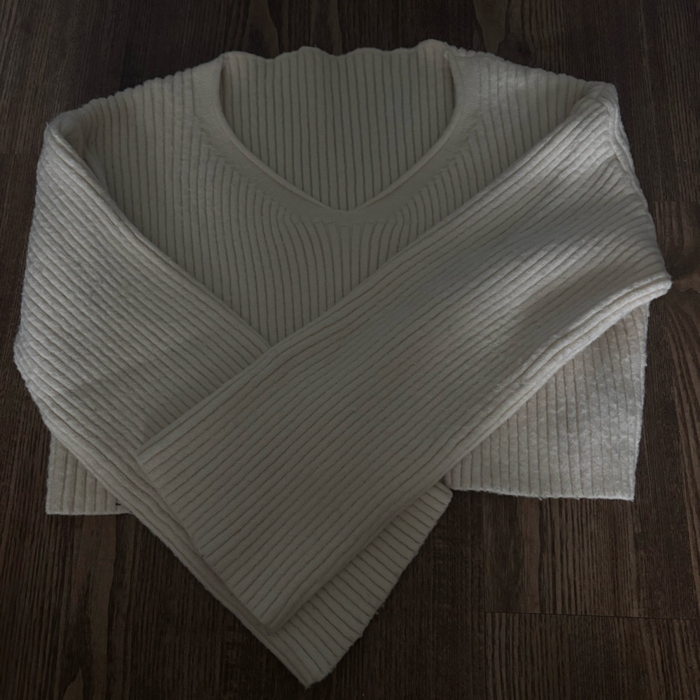 White Long Sleeve Crop Top